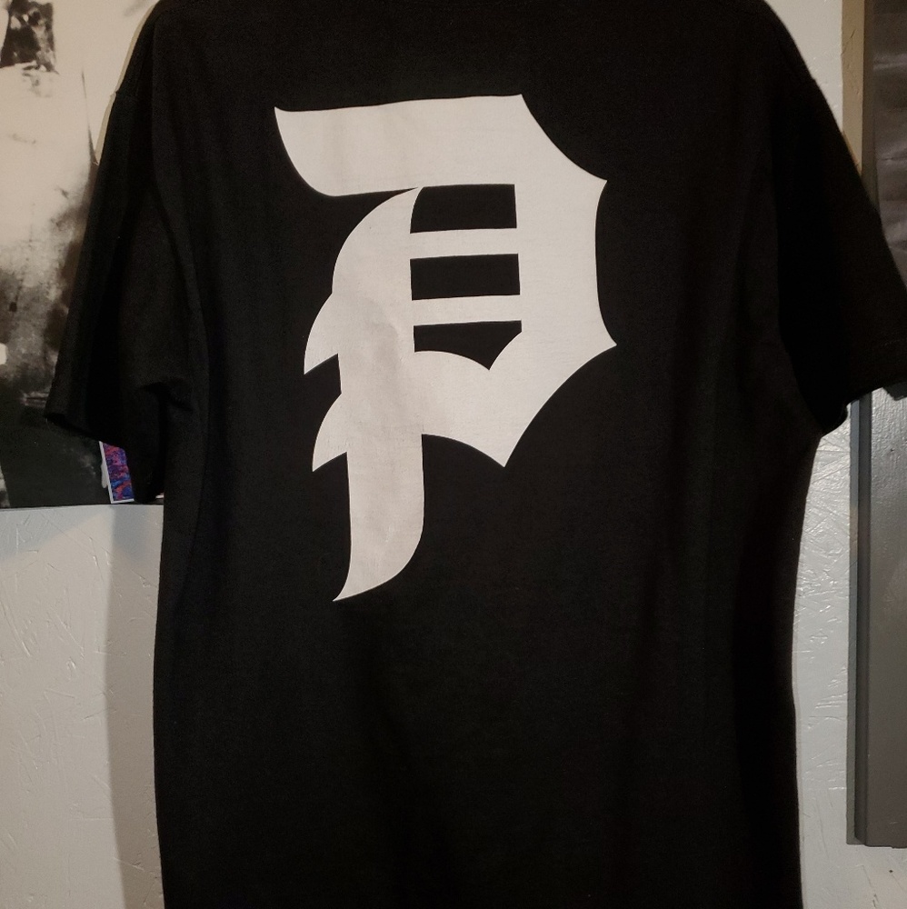 Mens t shirt